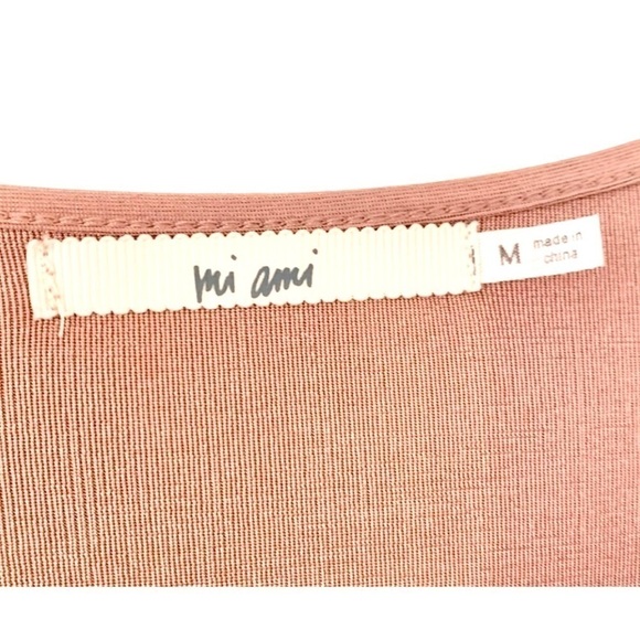 MI AMI, METALLIC, WRAP MINI DRESS. HIGH SHEEN FABRIC IN BLUSH PINK COLOR.SIZE M - Picture 7 of 8